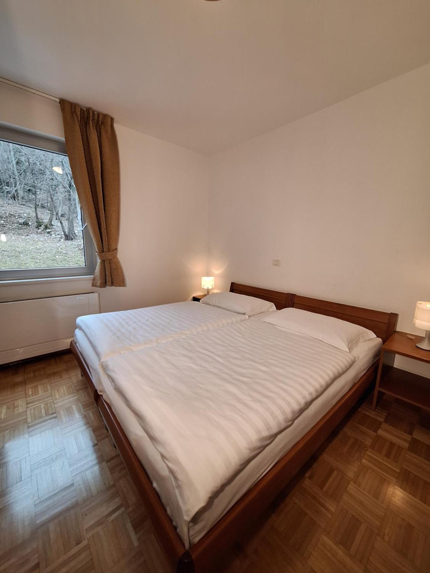 Guest Accommodation Primula โนวาโกริคา ภายนอก รูปภาพ